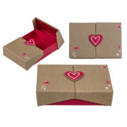Box a sorpresa in cartone color naturale con cuore 12 x 8 cm