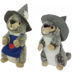 Marmotta con grembiule blu e cappello assortite  peluche cm 28 H